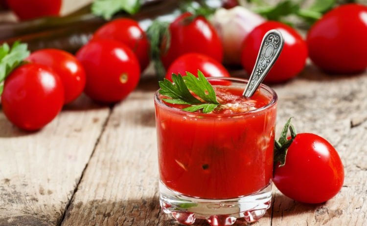 Nước ép cà chua dùng mỗi ngày có được không? - Kiến thức hay