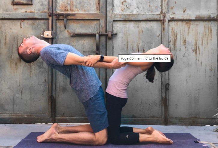 yoga đôi nam nữ