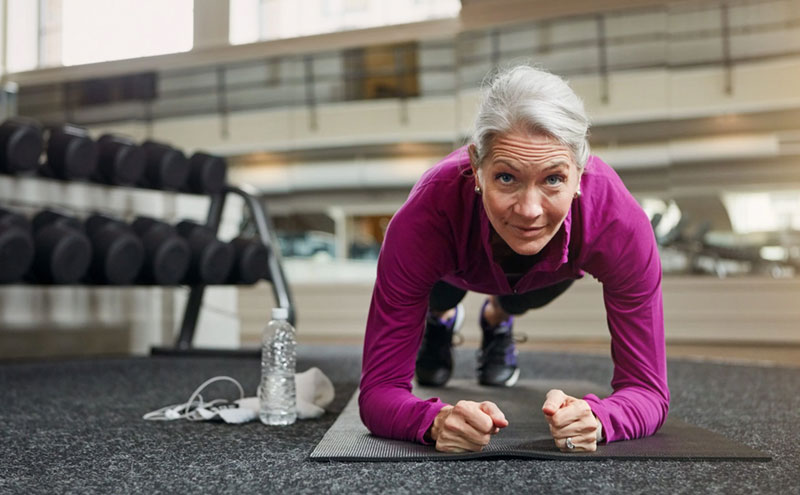 Người cao tuổi có tập gym được không?