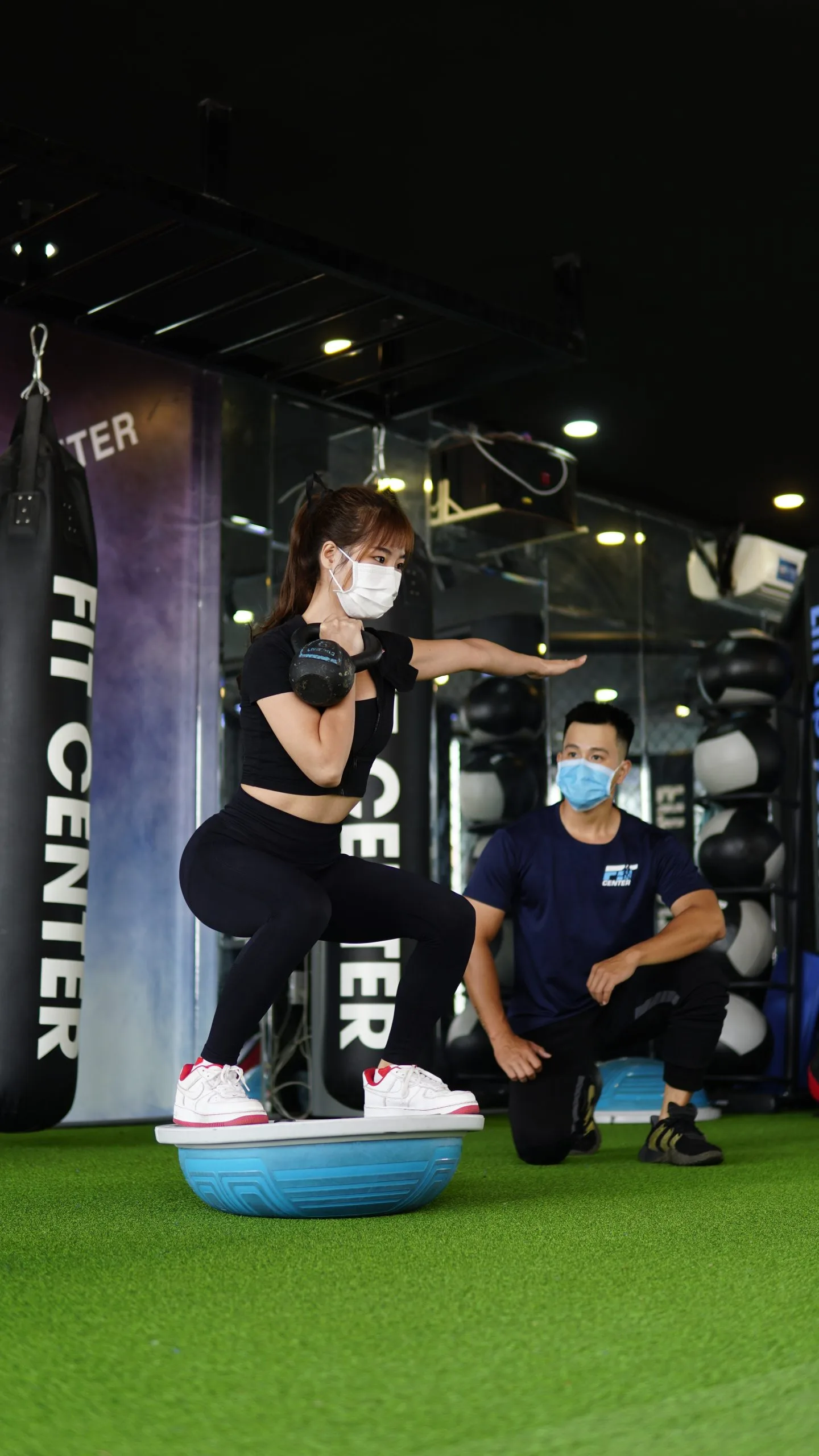 Cách Tập Muay Thái Tại Nhà Và Một Số Bài Tập Muay Thái Cơ Bản tap muay thai giup giam can san chac co the scaled 1 Tập muay thái giúp giảm cân và săn chắc cơ thể