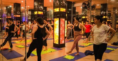yoga đá muối