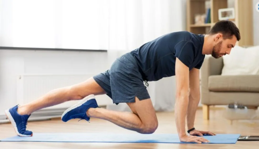 Bật Mí Những Bài Tập Cơ Bụng 6 Múi Cho Cơ Thể Nam Tính, Quyến Rũ bai tap plank leo nui 2 các bài tập cơ bụng 6 múi tại nhà