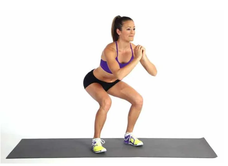 10+ Bài Tập Cardio Giảm Mỡ Toàn Thân Hiệu Quả squat 9 Động tác gập bụng duỗi chân